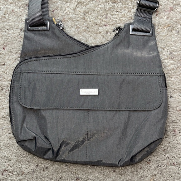 Baggallini Hailey Charcoal Crossover Bag - Picture 1 of 10